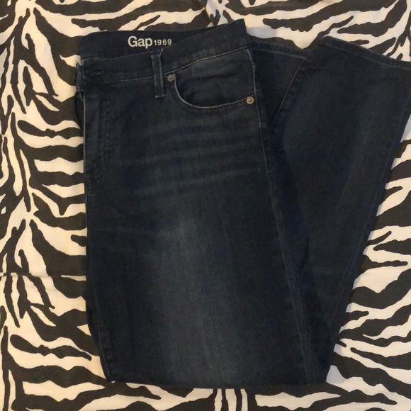 GAP Denim - Gap Girlfriend Jeans